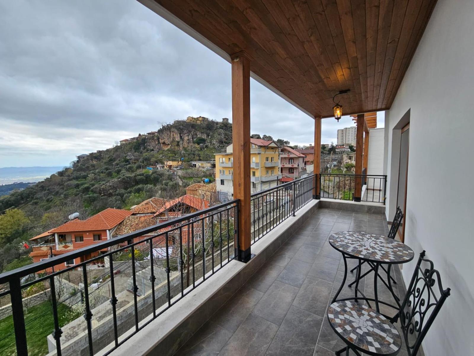 Vila Dani Near Castle And Old Bazar Krujë المظهر الخارجي الصورة